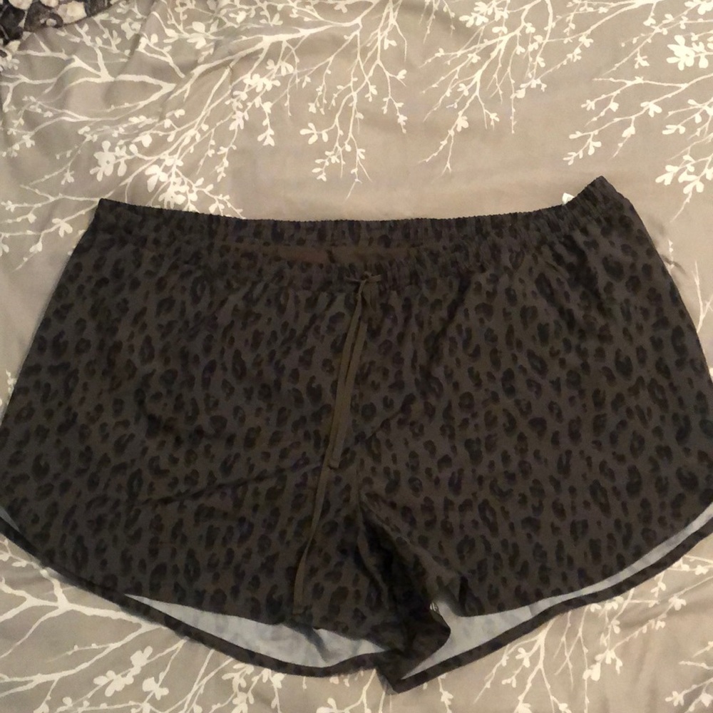 Old Navy active shorts